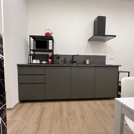Citywise Vittorio - Independent Apartment Near Bari Central Station Luaran gambar